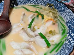 -荣家黄鱼面(前滩太古里店)