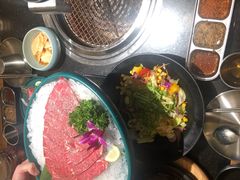 -韩烧牛中牛·甄选黑牛烤肉(黑金店)