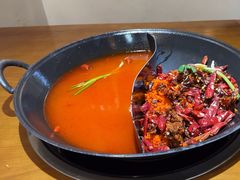 -巴隆门重庆老火锅(太湖路店)