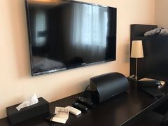 -桔子酒店(上海西藏北路地铁站店)