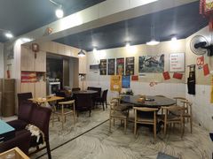 -鸿顺老铁锅美蛙鱼府(解放碑店)