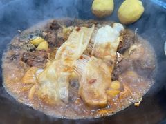 炖柴鸡-屯老二农家铁锅炖·行业领军者(梅江店)