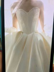 点击看大图 -艾拉·女王婚纱礼服馆