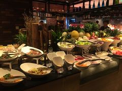 自助取餐区-OPEN開全日自助餐厅·牛肉火锅·海鲜(佛山希尔顿酒店)