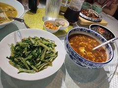 -大城小院饭店(博隆广场虹桥店)