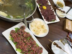 -乡土黄·鲜牛肉火锅·小龙虾(兴业街店)