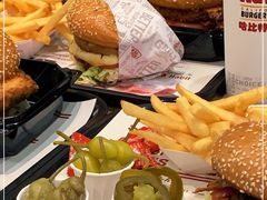 -The Habit Burger Grill 哈比特汉堡(世博店)