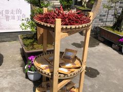 -周老三跷脚牛肉·全牛火锅(非遗传承店)