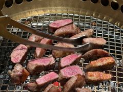-铭牛烧肉·和牛海鲜自助(高新月牙湖店)