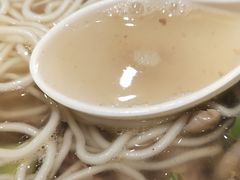 -遵义虾子张六羊肉粉(地王店)