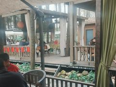 -林间山庄