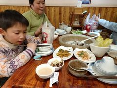 -滇香肴·云南菜蒸汽石锅鱼(云南北路店)