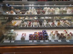 面包甜点陈列柜-西村叔叔的店·面包·甜品·蛋糕(崂山丽达店)