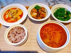 -臻康乃馨月子中心(集美店)