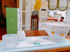 -燕庭·纯燕窝·甜品下午茶(南京西路店)