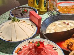 -鸿姐老火锅(静安店)