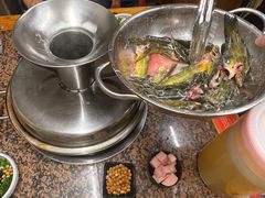 -小饕荟雅安贡椒鱼鲜馆(广福桥店)