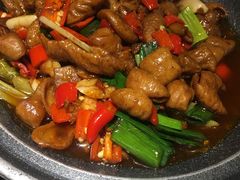 湖南酸菜干锅肥肠-小放牛河北菜(长安万达店)