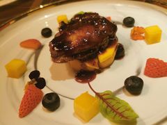鹅肝配酒煮车厘子及混合坚果-柏蔻餐厅Le Banquet Bistro(天河北店)