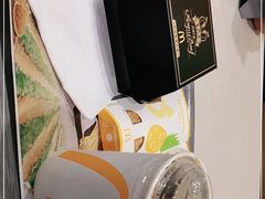 -麦当劳(轻轨曹杨路店)