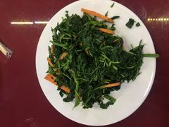 人参菜-北京龙庆四季香农家饭庄·灶台鱼·碳烤虹鳟鱼(龙庆峡店)