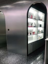 -Tloml salon
