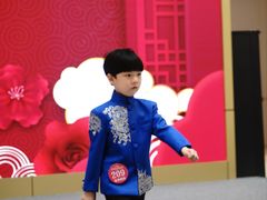 -翎秀服装模特