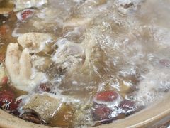 -威邵鸡煲(西华路总店)