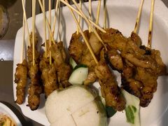 -东海岸人工湖美食村