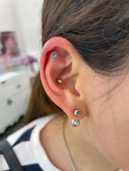 点击看大图 -AI艾耳·专业手工耳洞·穿孔美学馆