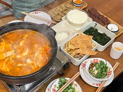 -猫爷的腔调·黔小馆(交大医学住宅区店)