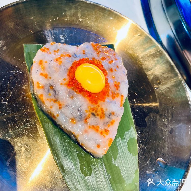 广州火锅店｜像酒吧一样的牛蛙火锅店？！