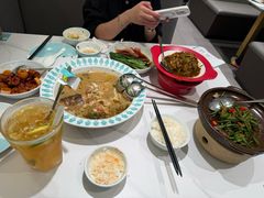 -姚姚酸菜鱼·金戈戈香港豉油鸡(喜荟城联名店)