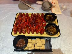 -肥肥虾庄·金牌油焖大虾(首义路店)