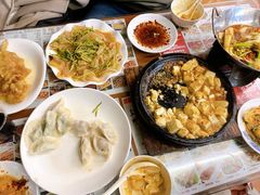 -东北四季饺子王(华山路店)