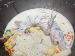 鲜潭蒸汽石锅江团鱼-鲜潭蒸汽石锅鱼(五道口购物中心店)