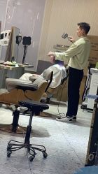 -PE SALON 