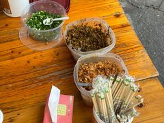 -梁阿婆廿年老牌扣肉糯米饭