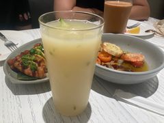 杨桃油柑汁-Nana And Her Friends Restaurant 娜娜家(小寨原力场店)