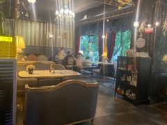 -拉拉伯爵西餐厅(青田店)