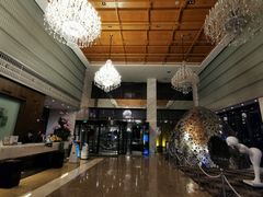 -上海虹桥西郊假日酒店