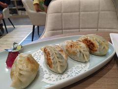 -钟书阁(群光广场店)