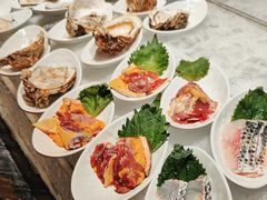 -雍容荟帝王蟹活龙虾展台自助(IFS黑金店)
