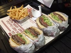 -The Habit Burger Grill 哈比特汉堡(爱琴海店)