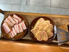 -阿山卓·野生菌火锅·纳西火塘烤肉