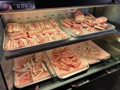 -江南猪肉商会无限续吃(弘大店)