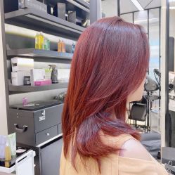 -HAIR CORNER