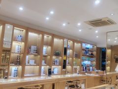 -宝丽眼镜(湖墅店)