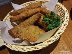 炸鱼薯角-JINNS锦时 steak&pizza(浸信会礼拜堂旧址店)
