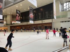 -冰纷万象滑冰场(深圳万象城店)